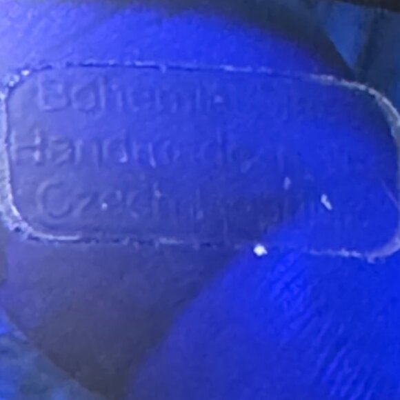 BOHEMIAN Blown Glass Blue Green Vase Made in Czech Republic 10”x4” - Picture 8 of 10